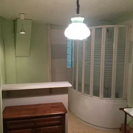 Maison De Ville Meublee Bievres