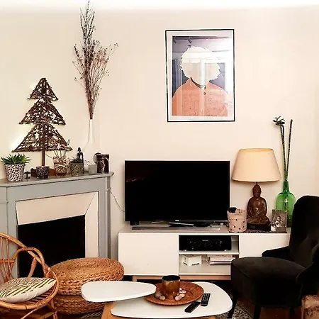 Maison De Ville Meublee Holiday home